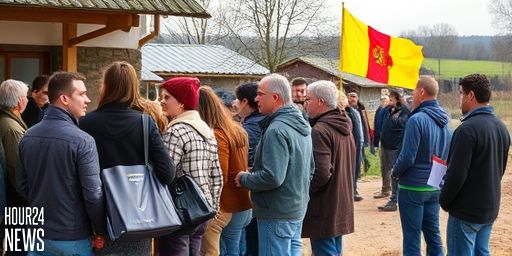 Moldova election: Pro-EU PAS leads as vote count underway