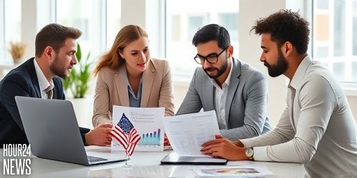 US Job Openings Hold Steady in August as Hiring Cools