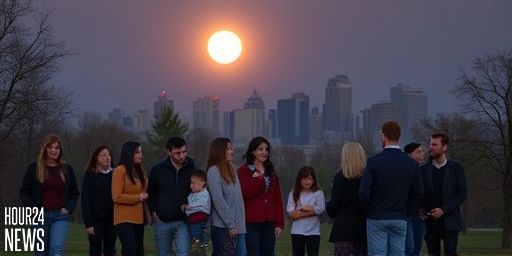How and Where to See the First Supermoon in Montreal Tonight