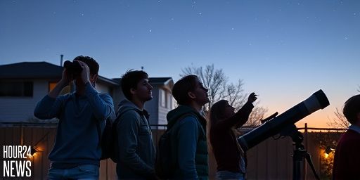 Monday’s Comet Tracker: How To See Two Green Comets Near Bright Stars