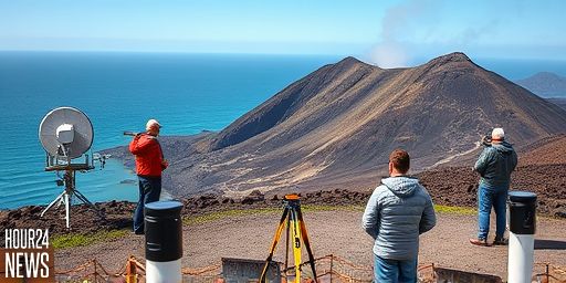 New Predictive Models Offer Early Warnings for Volcanic Slope Collapse, Protecting Tourists and Local Communities