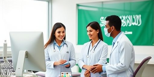 Bridging the Knowledge-to-Practice Gap in Oral Microbiome Counseling: A Saudi Arabian Mixed-Methods Study