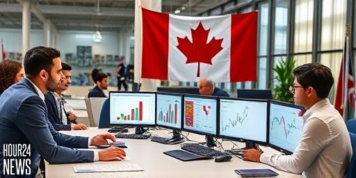 Canada’s August Trade Gap Widens as Exports Sink Faster Than Imports Rise