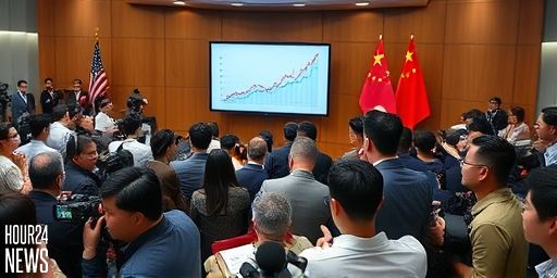 Trump Declares 100% China Tariff, Threatens to Cancel Xi Meeting Over Rare Earth Row