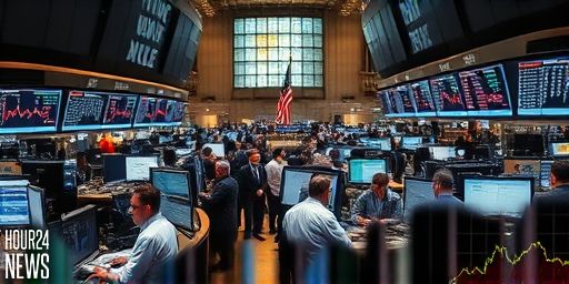 Wall Street Edges Higher as AI Rally Lifts Markets and Gold Reaches New Records