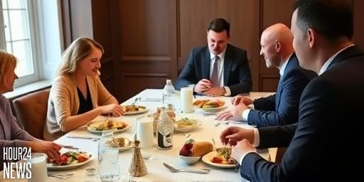 Alarm as political bigwig chomps eight chapatis at once