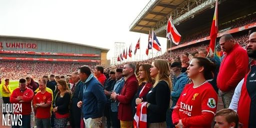 Man Utd to Pay Tribute at Old Trafford for Mani of The Stone Roses