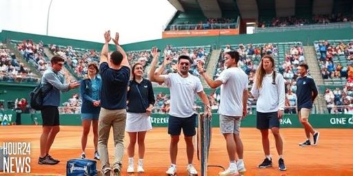 Italy Cruises to Davis Cup Final 8 Semifinals with 2-0 win over Austria