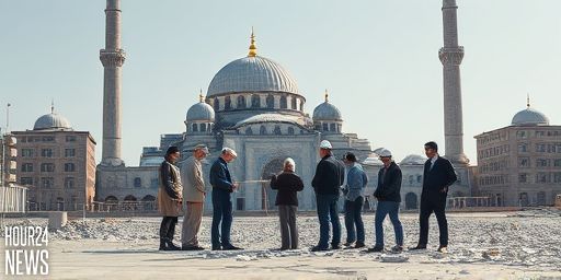 Afghanistan’s Blue Mosque Damaged by Northern Earthquake