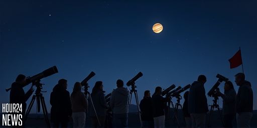 When Saturn’s Rings Vanish: How to See the Ring-Edge Illusion on November 23