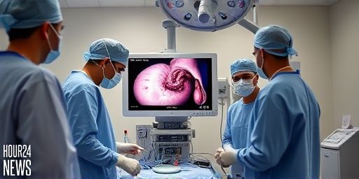 Laparoscopic Resection of Cecal Duplication Cyst: Rare Case