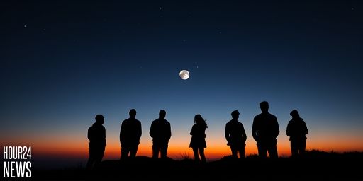 Moon Meets the Seven Sisters: A Dawn-Watching Guide for Nov. 6