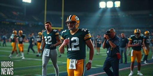 Packers’ Jordan Love Exits with Concussion After Helmet-to-Helmet Hit vs. Bears