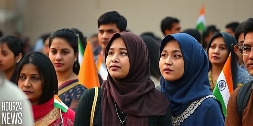 Javed Akhtar Demands Unconditional Apology from Nitish Kumar Over Hijab Incident