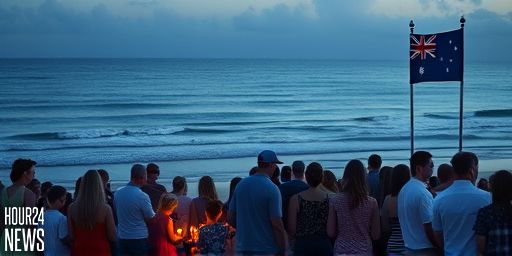 Australia pauses in silence for Bondi Beach shooting victims
