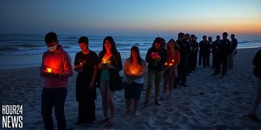 Bondi Beach Mourners Honor Shooting Victims in Australia