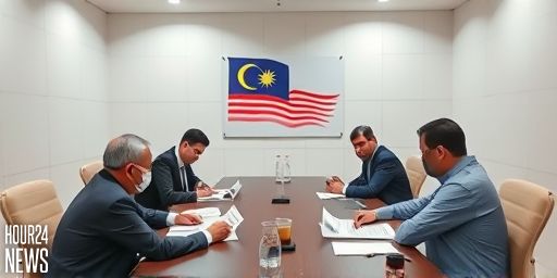 Jawi Ordered to Probe Man Dressed as Woman Over Viral Incident