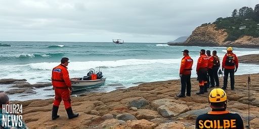 Tragic Boat Capsize at Sydney’s Palm Beach Leaves Man Dead and Teen Missing