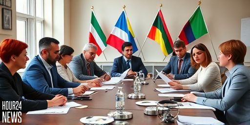 UK Foreign Office Warned Against Military Action to Oust Mugabe in 2004