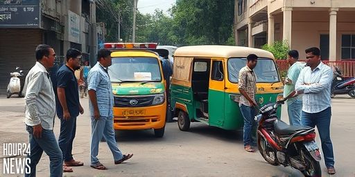 Escort Car Involved in Mumbai Accident Near Akshay Kumar: No Casualties Reported as Bystanders Help