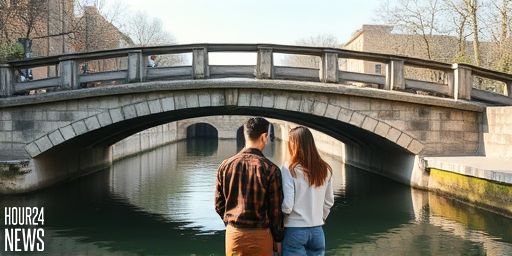 Two Penguins Under Canal de l’Ourcq: A Timeless Love Story
