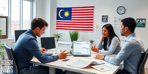 Ringgit Dips Against US Dollar After Fed Keeps Rates Steady