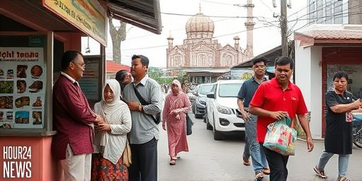 Kelantan’s Chinese-Muslim Harmony: Halal Kopitiams, Hokkien-Malay, and Shared Life