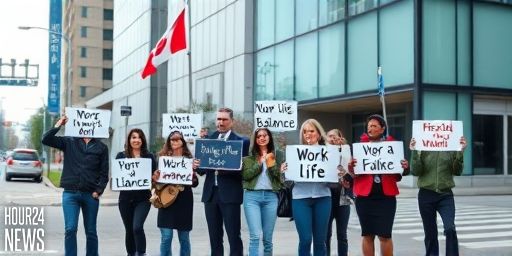 Ontario Workers Rally Against Full-Time Office Mandate in Mississauga