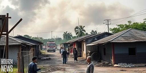 Fire Devastates Kuala Lumpur Squatter Settlement Near Scott Garden, Six Homes Burned and Foreigner Hurt