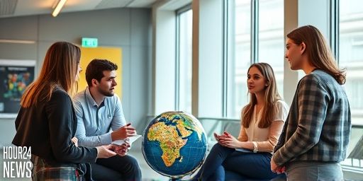 Wes Streeting Targets Haidt to Brief UK Officials on Under-16s Social Media Ban