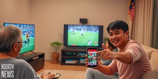 Anwar Ibrahim Teases Arsenal-Loving Grandson After Man United Win