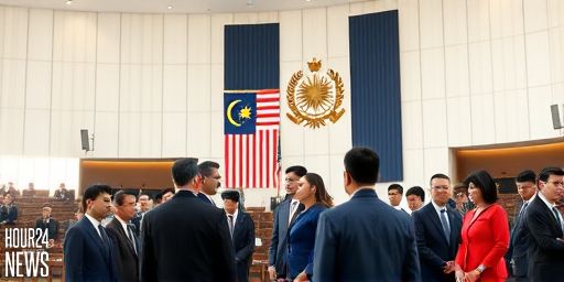 Opposition Sets Finance Portfolio Condition to Back PM Term Limit