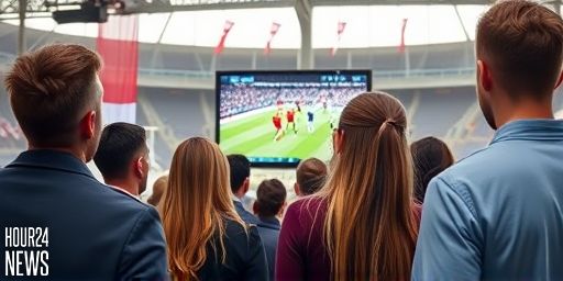 Paul Scholes hits back as Lisandro Martinez feud flares after Manchester derby