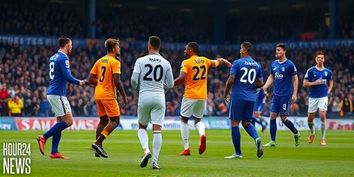 Magical Mané secures draw for Wolves as Everton’s Grealish and Keane see red