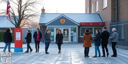 UK Snow Disruption Forces School Closures and Travel Chaos