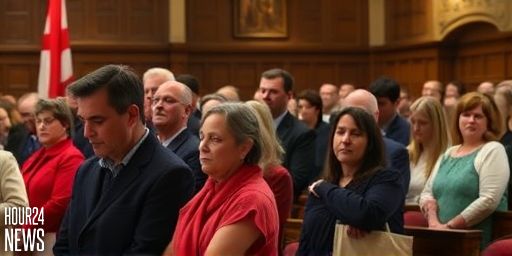 Parliament Honors Bondi Beach Attack Victims with Speeches and Silence