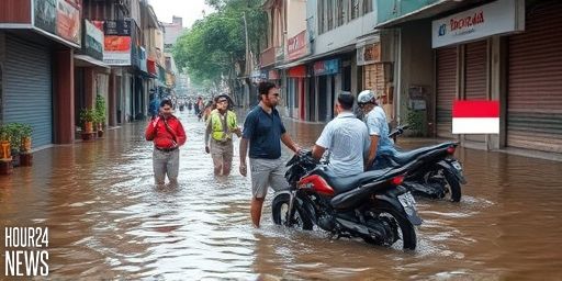 Floods Hit 16 Neighborhood Units and 10 Roads in Jakarta