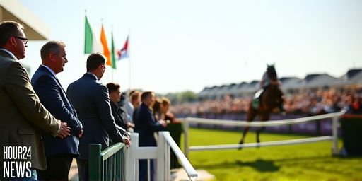 Sixmilebridge wins after Kitzbuhel error in Scilly Isles Novices’ Chase